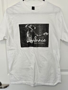 Graphic Men’s Med. T-Shirt with Michael Jackson Glidan,great Cond.
